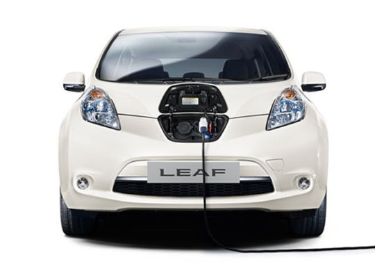 Fotografii-Nissan-Leaf_2