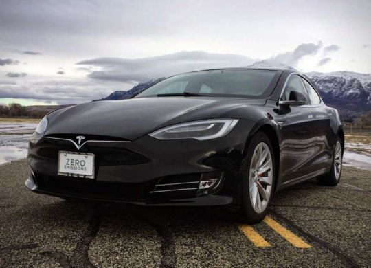 puleneprobivaemaya-tesla-model-s-ot-armormax